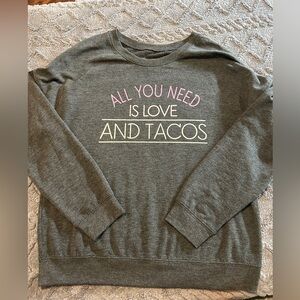 Zoe + Liv Gray Long Sleeve Crew Neck Sweater Size L